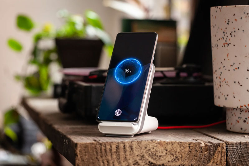 OnePlus-9-Pro-wireless-fast-charging