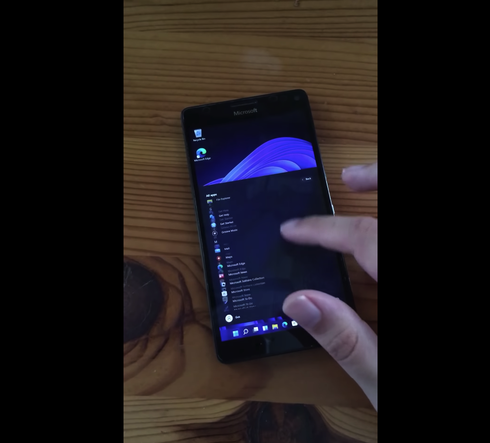 Windows 11 install on Mobile